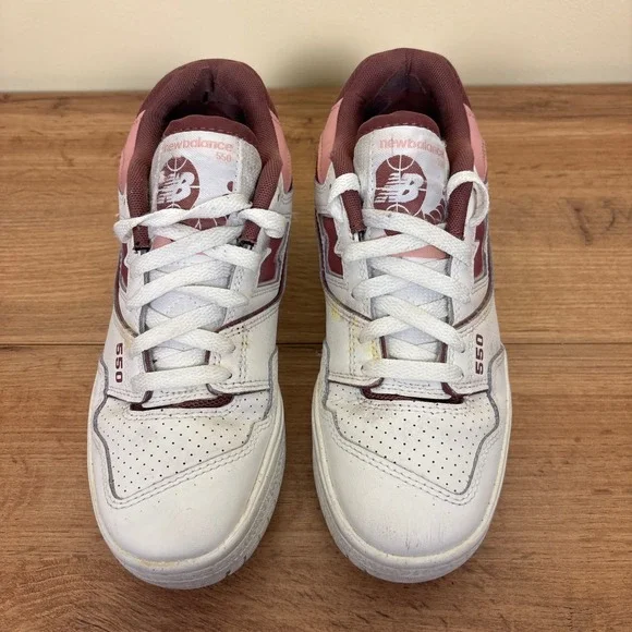 NEW BALANCE 550 Sneakers Red Rouge White Women Size 8 Casual Everyday Comfort - Picture 3 of 14